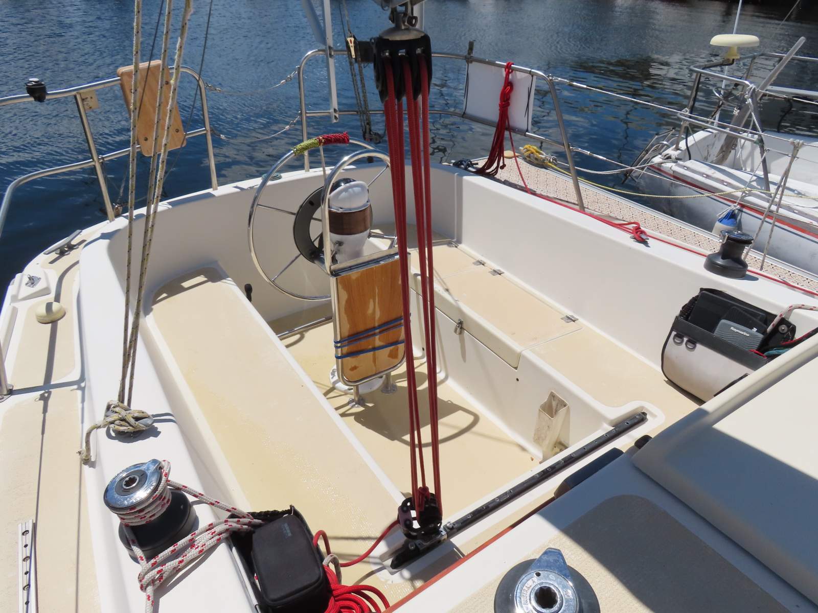 Traditional 30 EXTENSIVELY UPGRADED, IMPRESSIVE CRUISER/RACER! For Sale ...