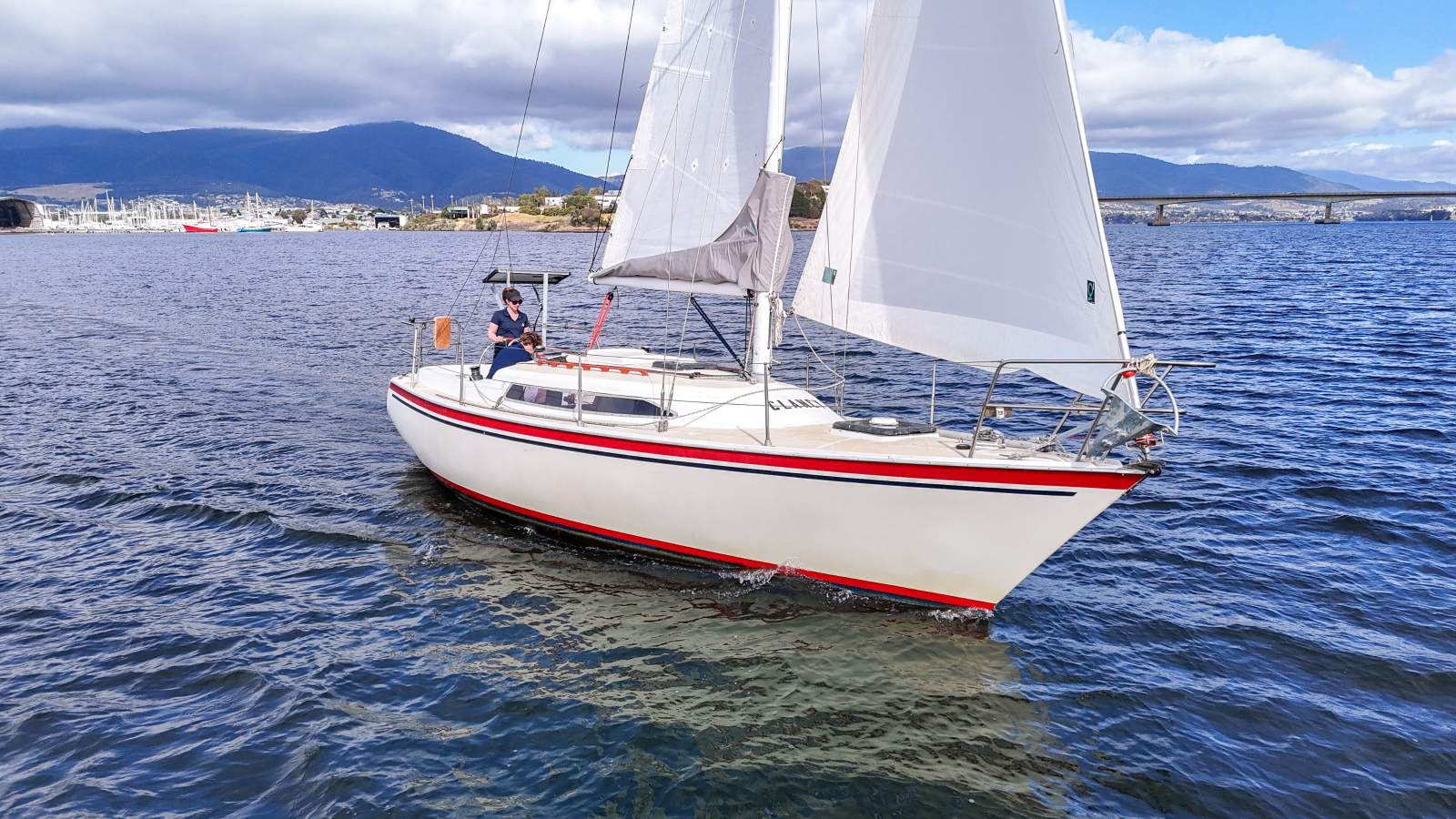 Traditional 30 EXTENSIVELY UPGRADED, IMPRESSIVE CRUISER/RACER! For Sale ...
