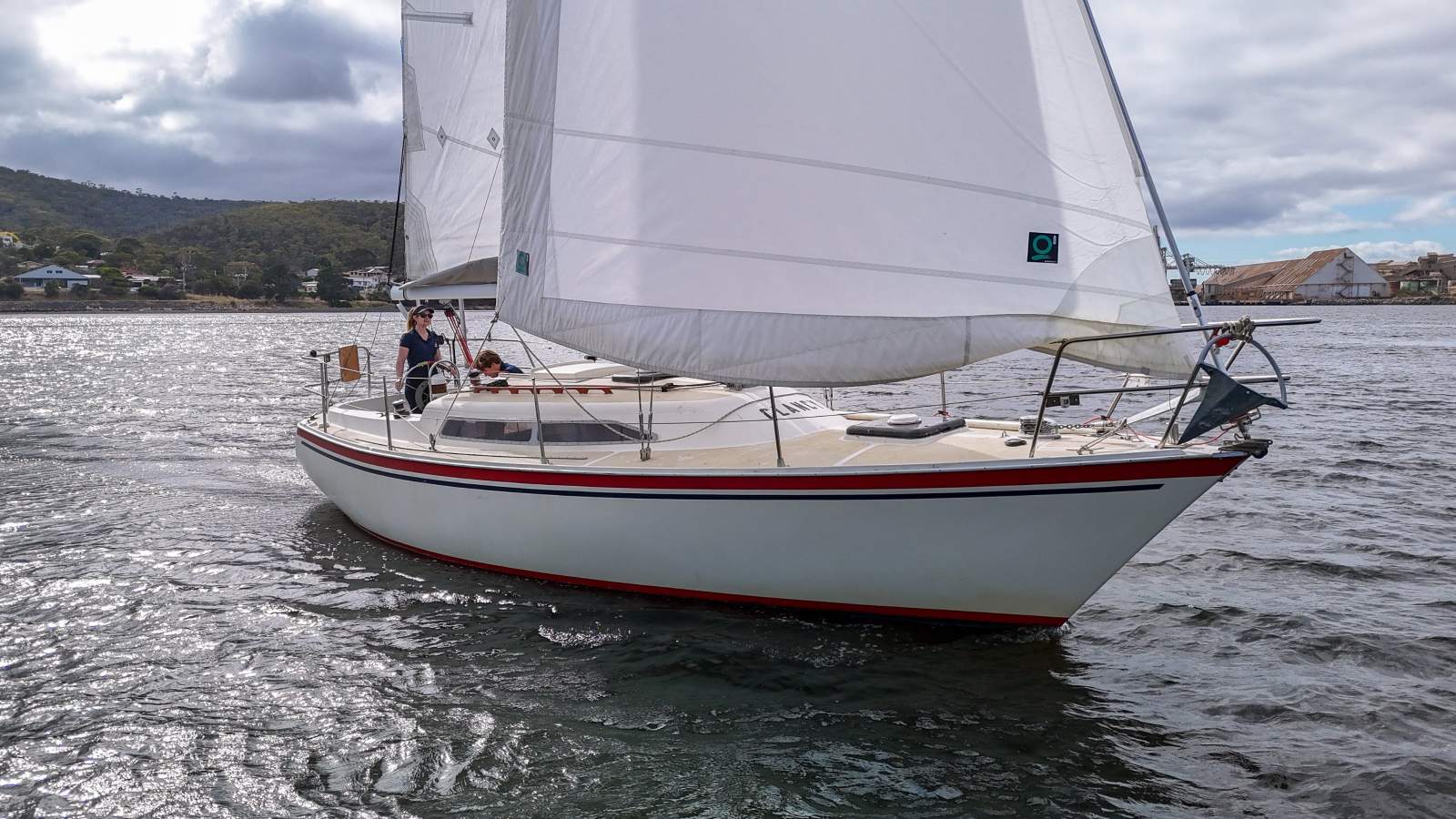 Traditional 30 EXTENSIVELY UPGRADED, IMPRESSIVE CRUISER/RACER! For Sale ...