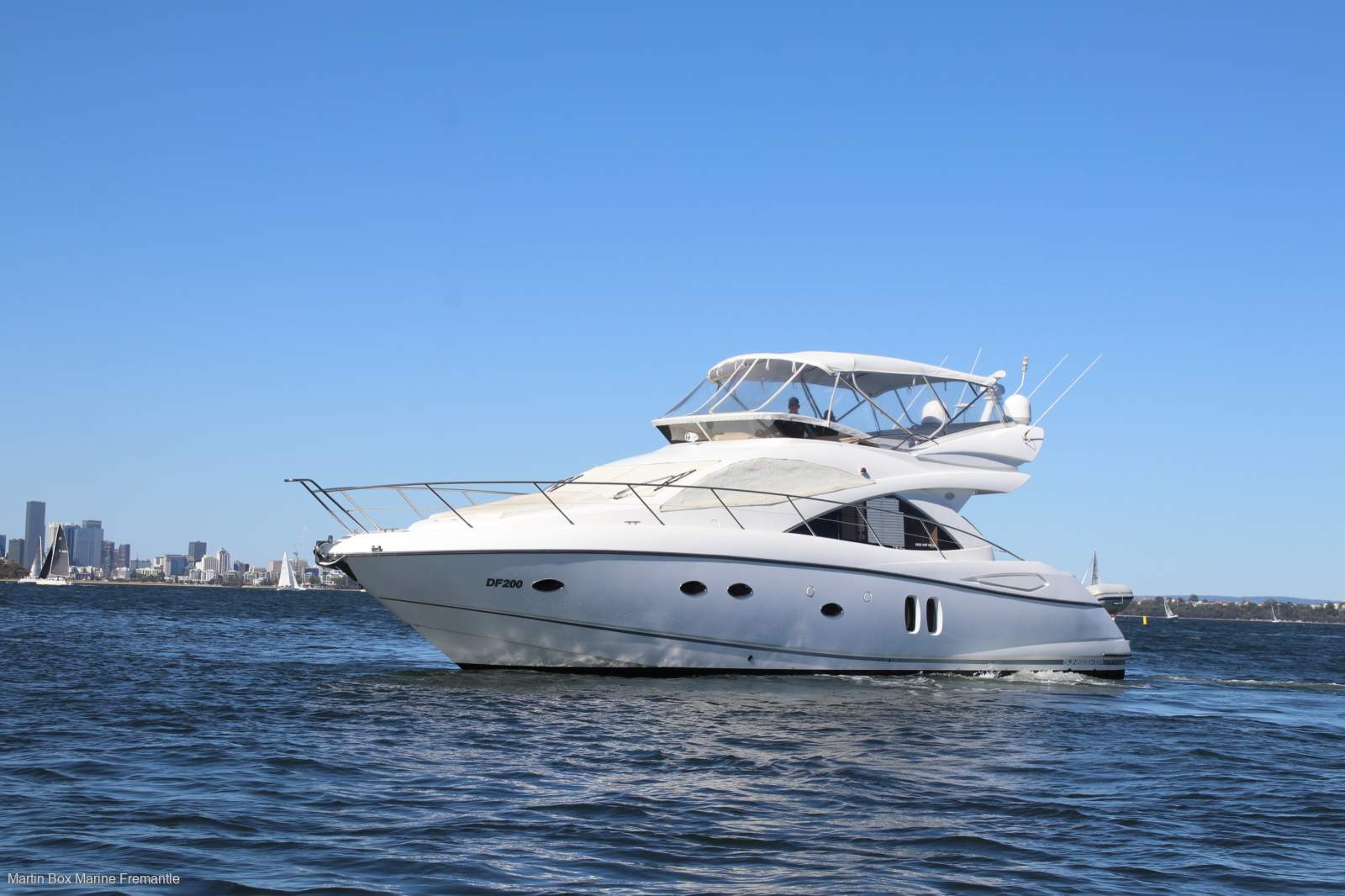 Sunseeker Manhattan 53 with Bow and Stern Thrusters