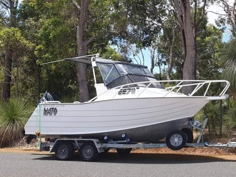 Goldstar 570 Reef Hunter Cuddy