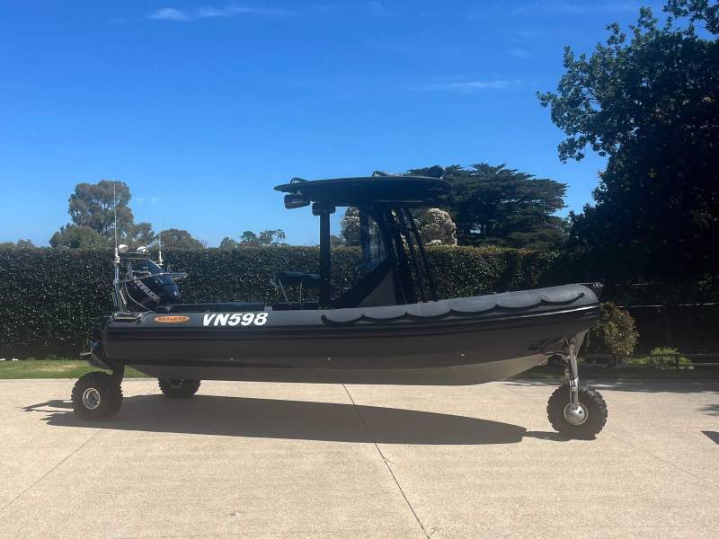 Sealegs 7.1 RIB 7.1M with T Top Amphibious