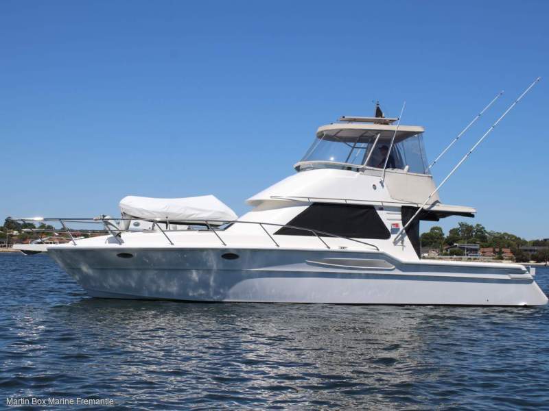 Thomascraft 40 Flybridge with Only 460 Hours