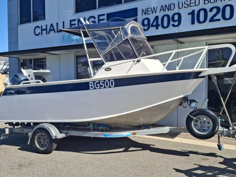 Dolphin 520 Tournament Sports with 2021 Yamaha 130HP 4 Stroke