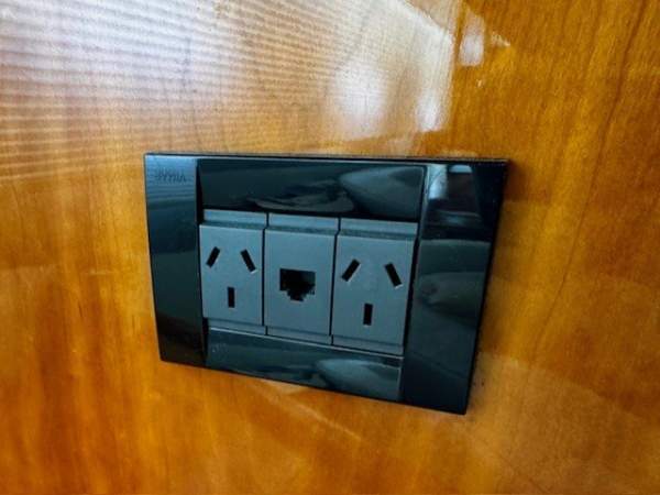 Off Site Regal 4460 Sports Cruiser Boat Brokers of Tasmania