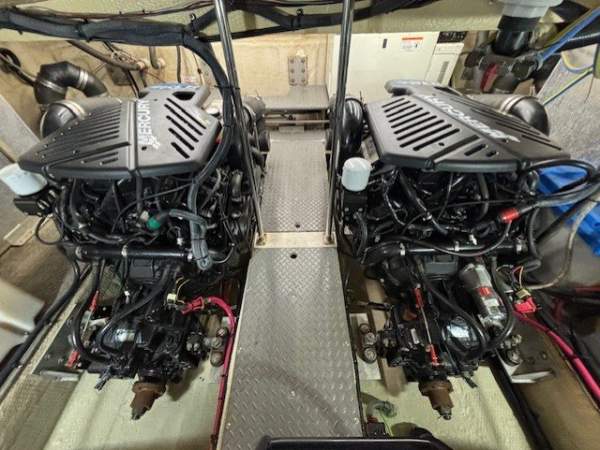 Off Site Regal 4460 Sports Cruiser Boat Brokers of Tasmania