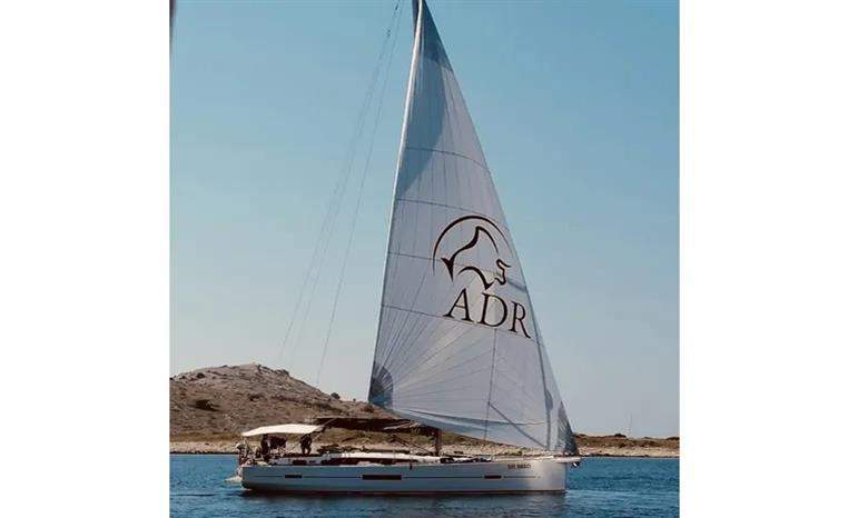 Dufour Grand Large 512