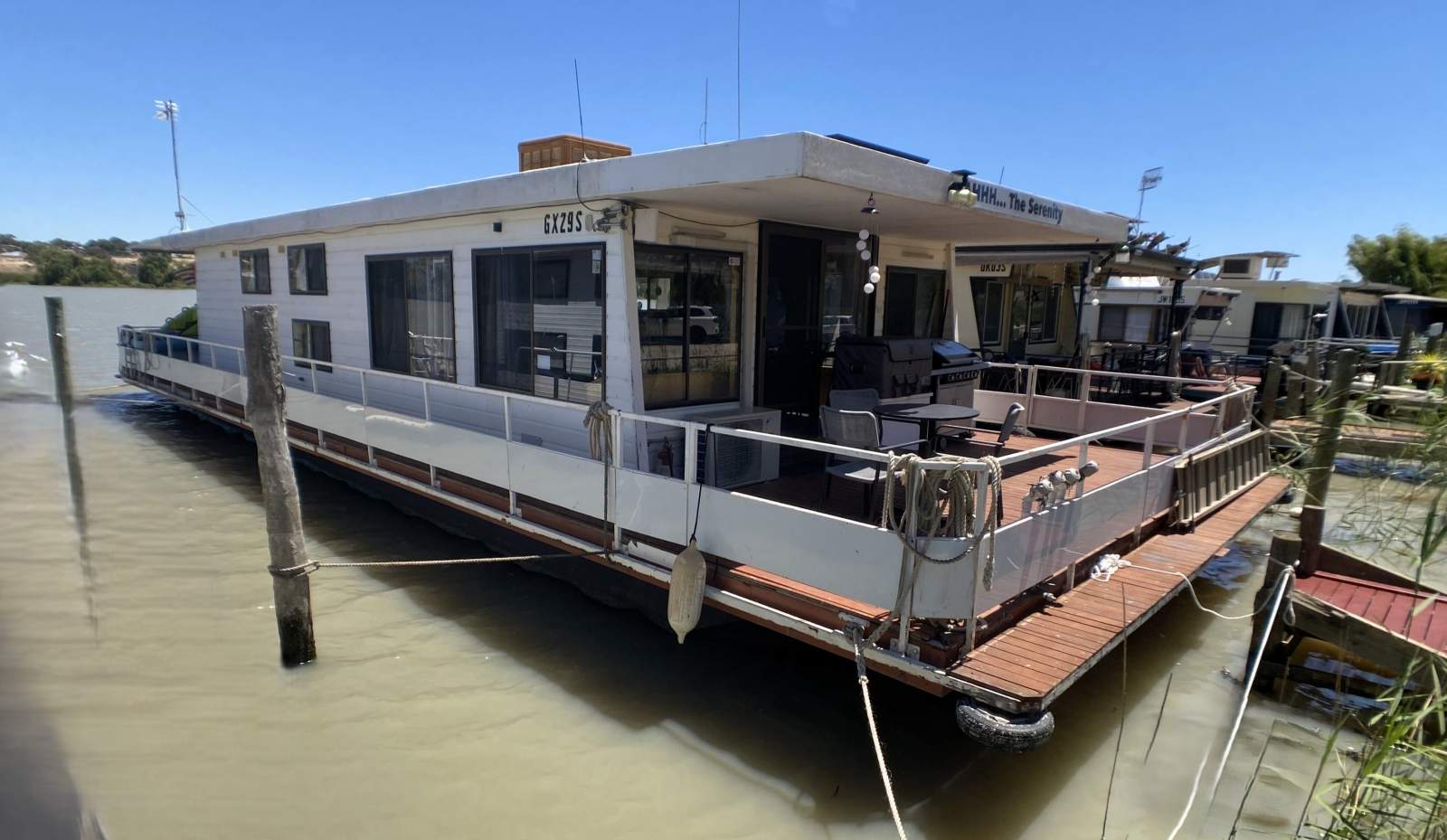 "Ahhh... The Serenity" 3 x Bed 1 x Bath, Houseboat.