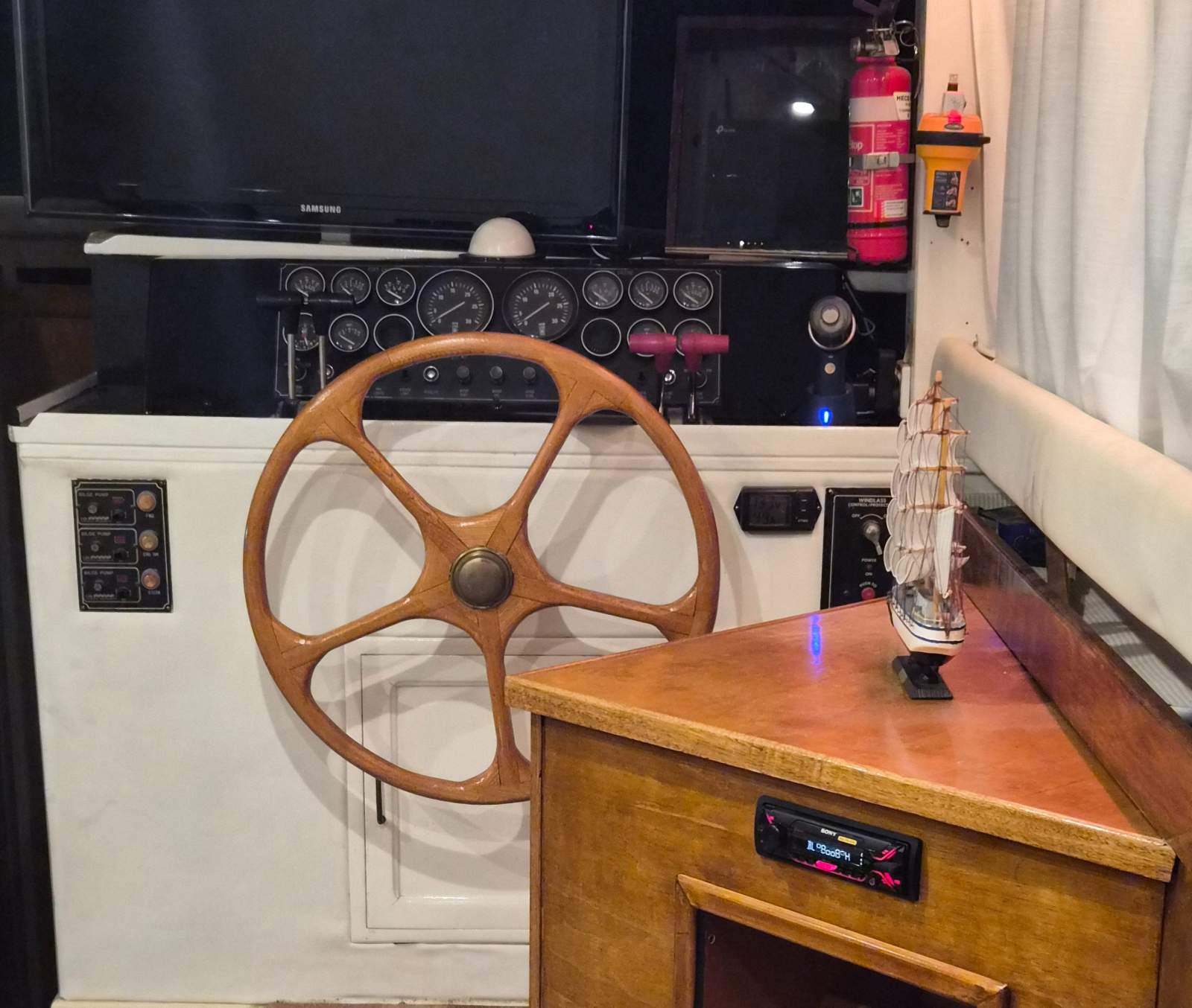 Symbol 41 Aft Cabin 2 cabin flybridge cruiser