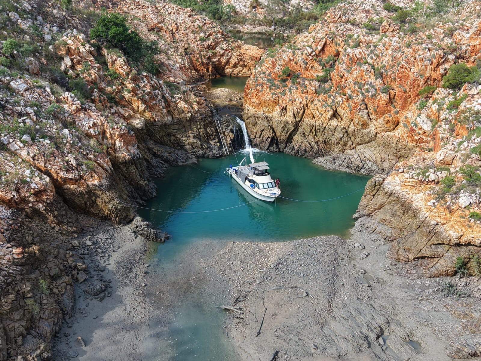 Randell 47 Flybridge Converted Cray