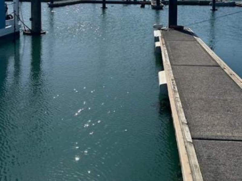 Bayswater marina 12m berth for rent