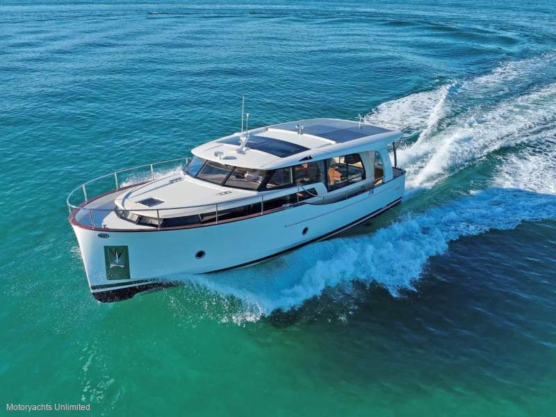 Greenline 40 Twin diesel, solar, lithium, two cabins
