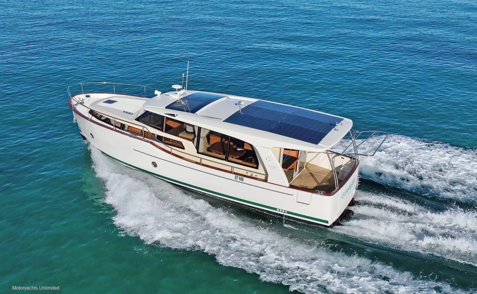 Greenline 40 Twin diesel, solar, lithium, two cabins