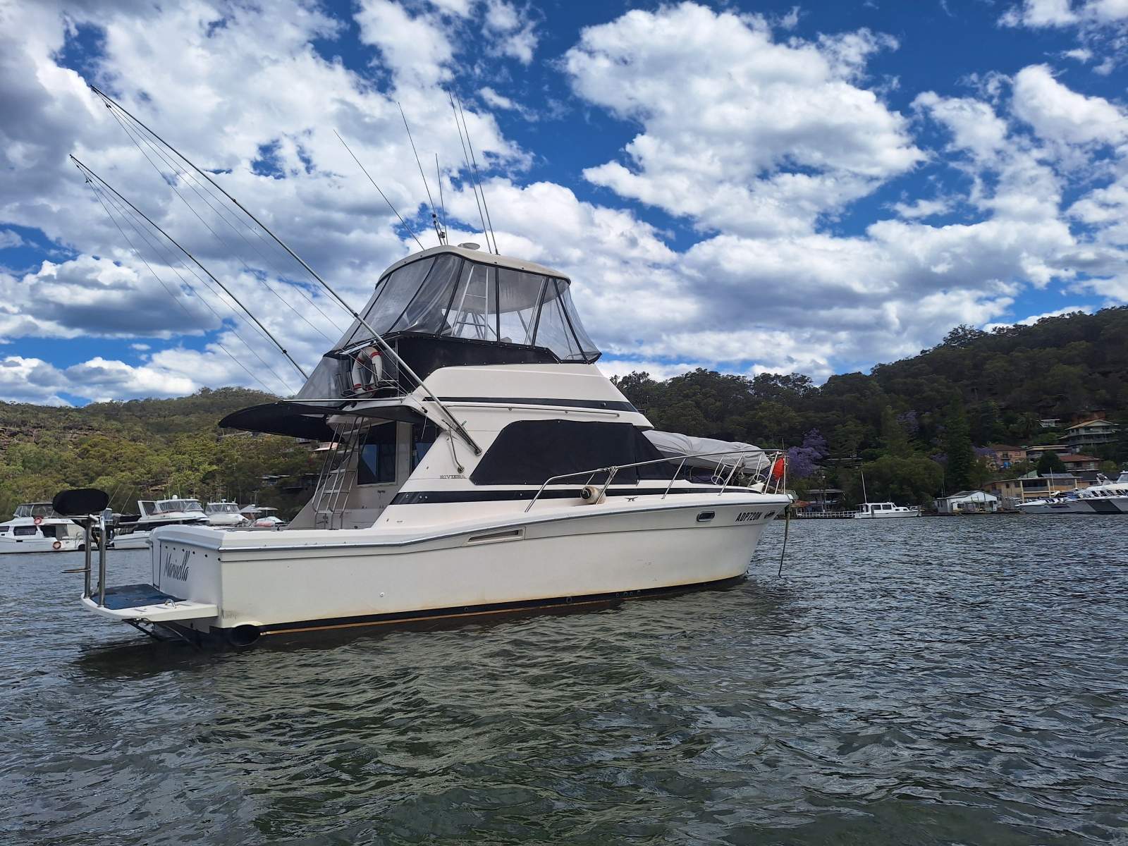 Riviera 33 Flybridge