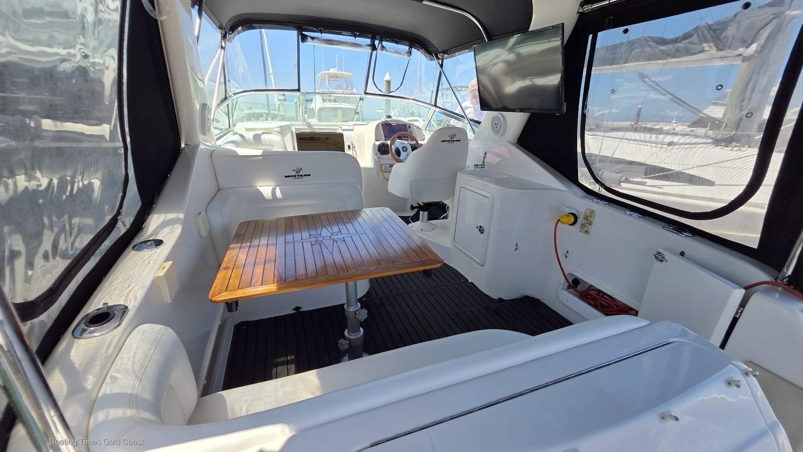 Mustang 2800 Series III