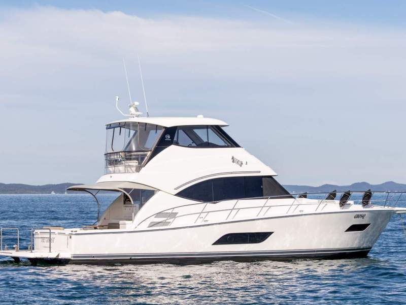 Riviera 54 Enclosed Flybridge - One Owner, Low Hours