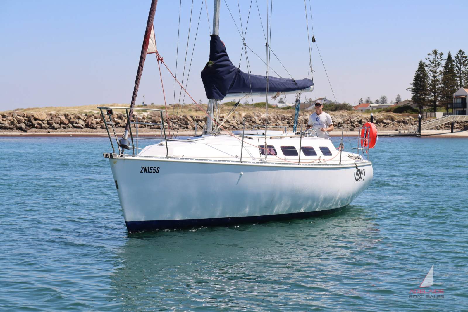 Beneteau First 32s5 Custom cruising cabin