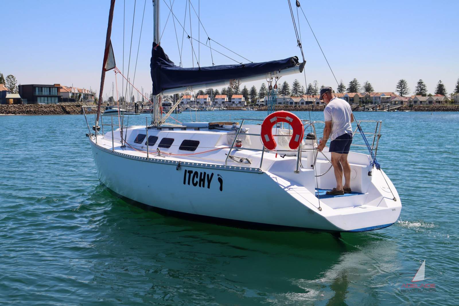 Beneteau First 32s5 Custom cruising cabin