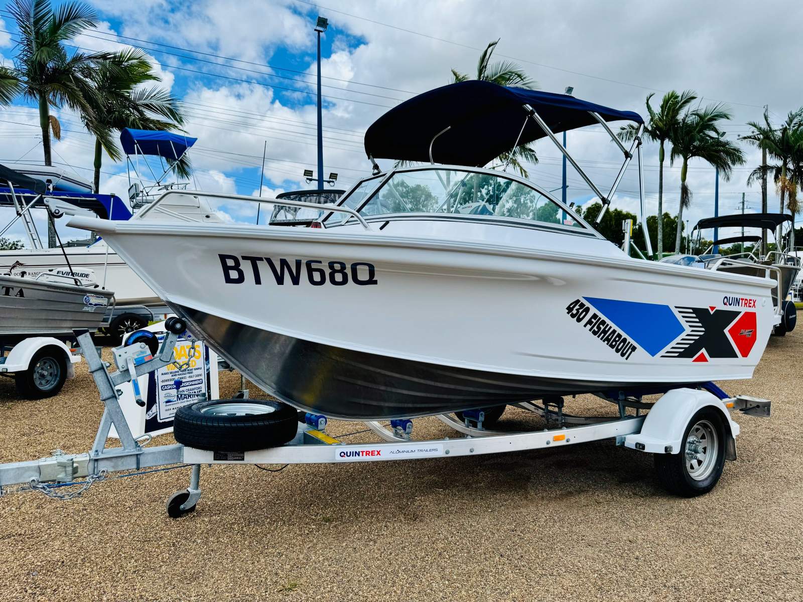 Quintrex 430 Fishabout