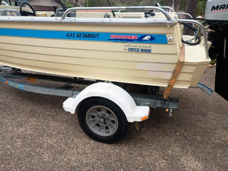 Brooker 4.35m Runabout - fishing ready