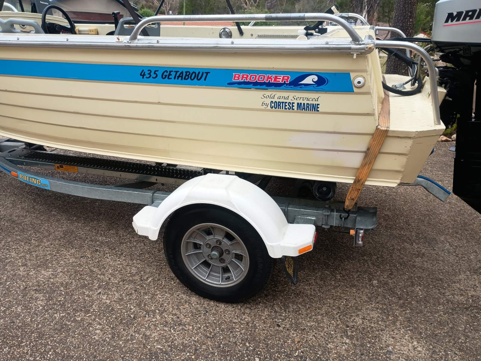 Brooker 4.35m Runabout - fishing ready