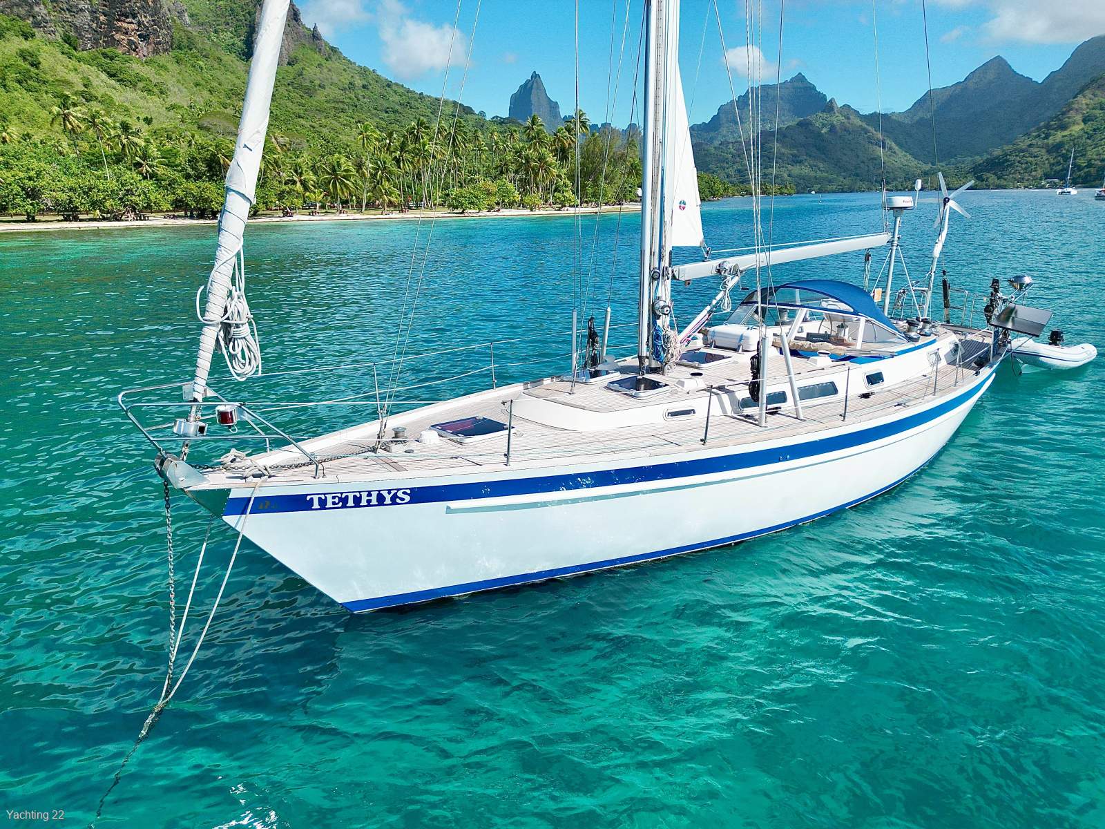 Hallberg-Rassy 45 -with queen sized aft cabin bed and dual armchairs