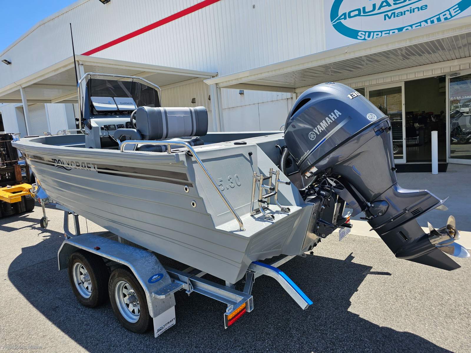 New Polycraft 5.30 Warrior Centre Console