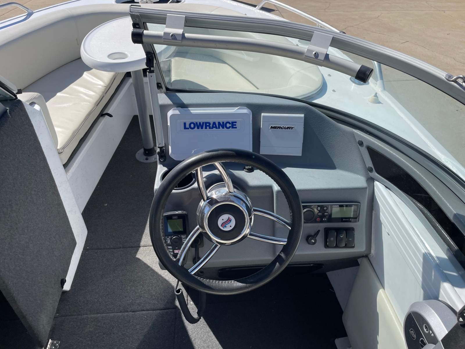 Quintrex 590 Cruiseabout Pro