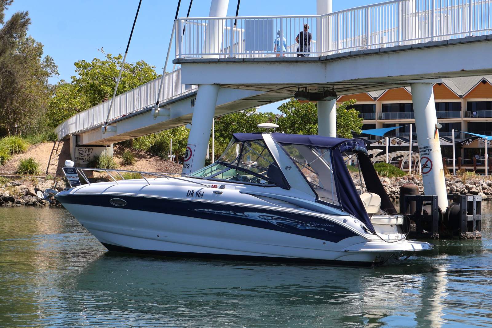 Crownline 270 CR - Versatile Family Cruiser!