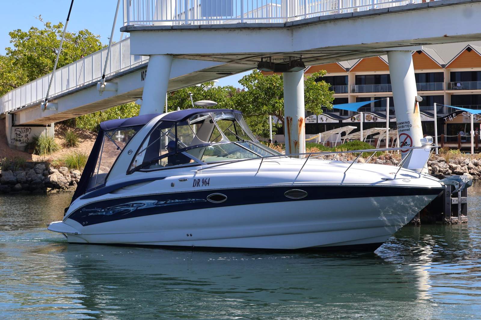 Crownline 270 CR - Versatile Family Cruiser!