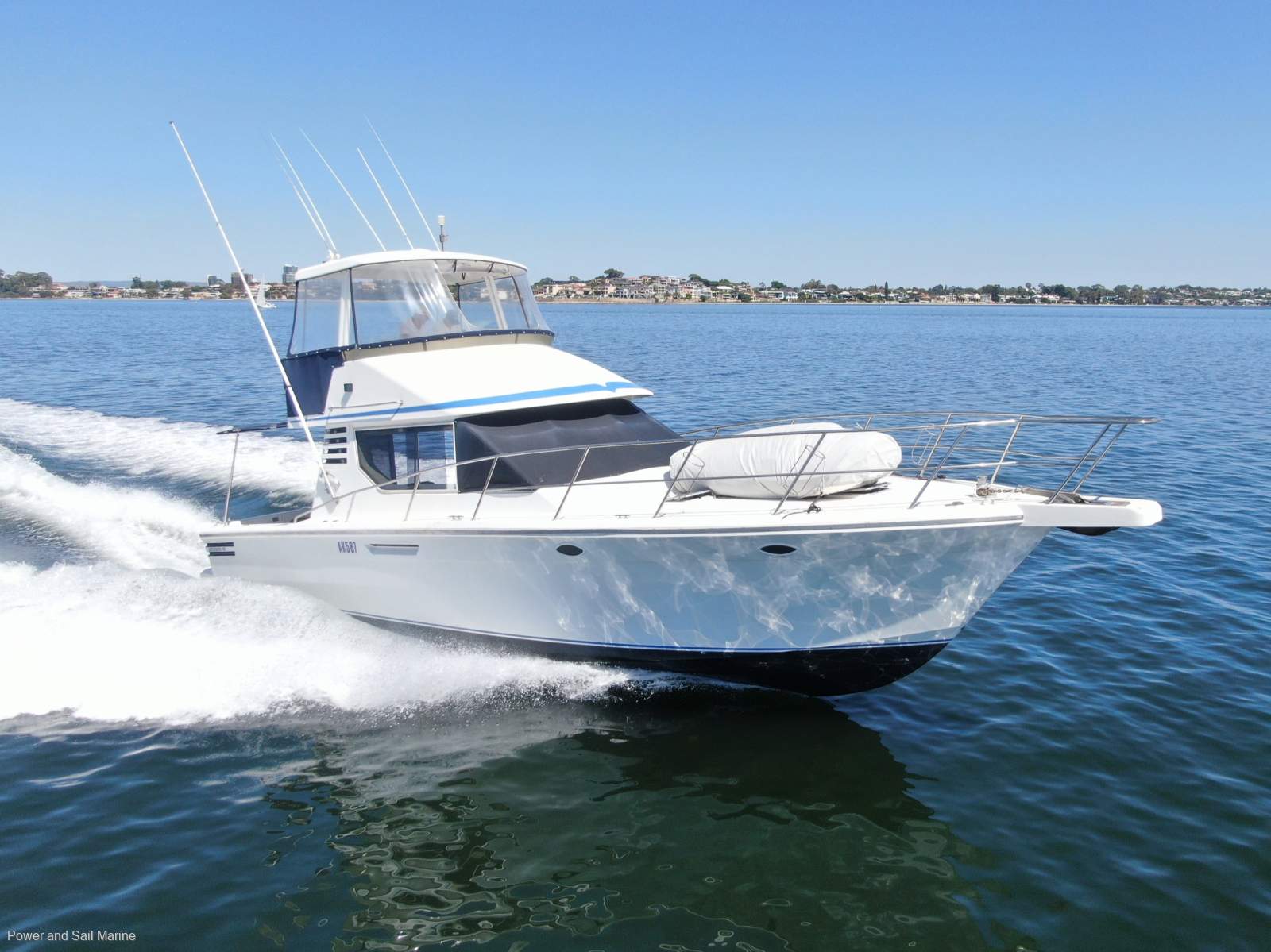 Northshore 42 Flybridge Cruiser