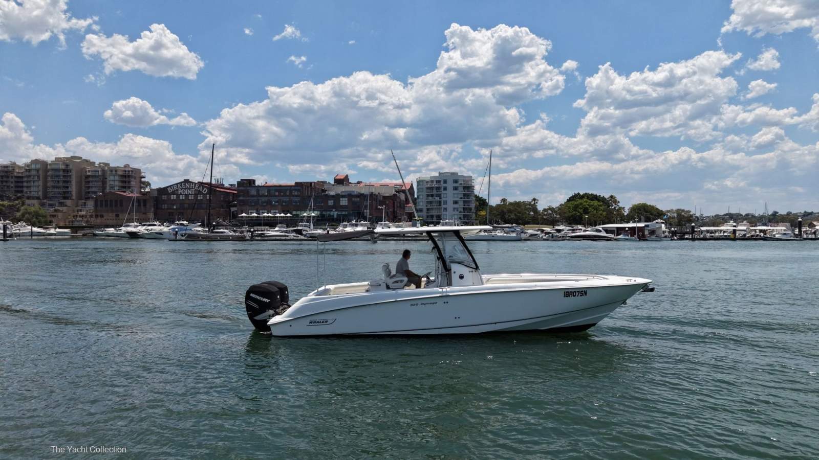 Boston Whaler 320 Outrage