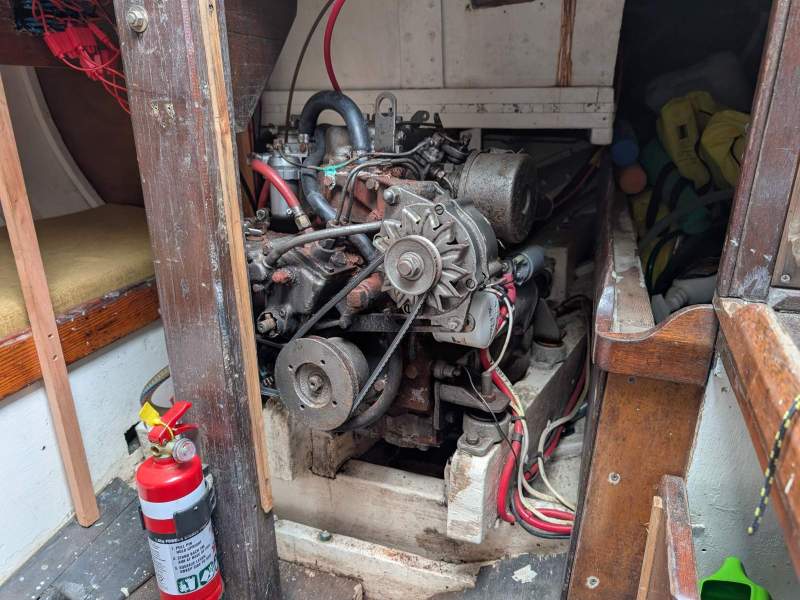 Yanmar 2QM15 14HP Marine Diesel Engine