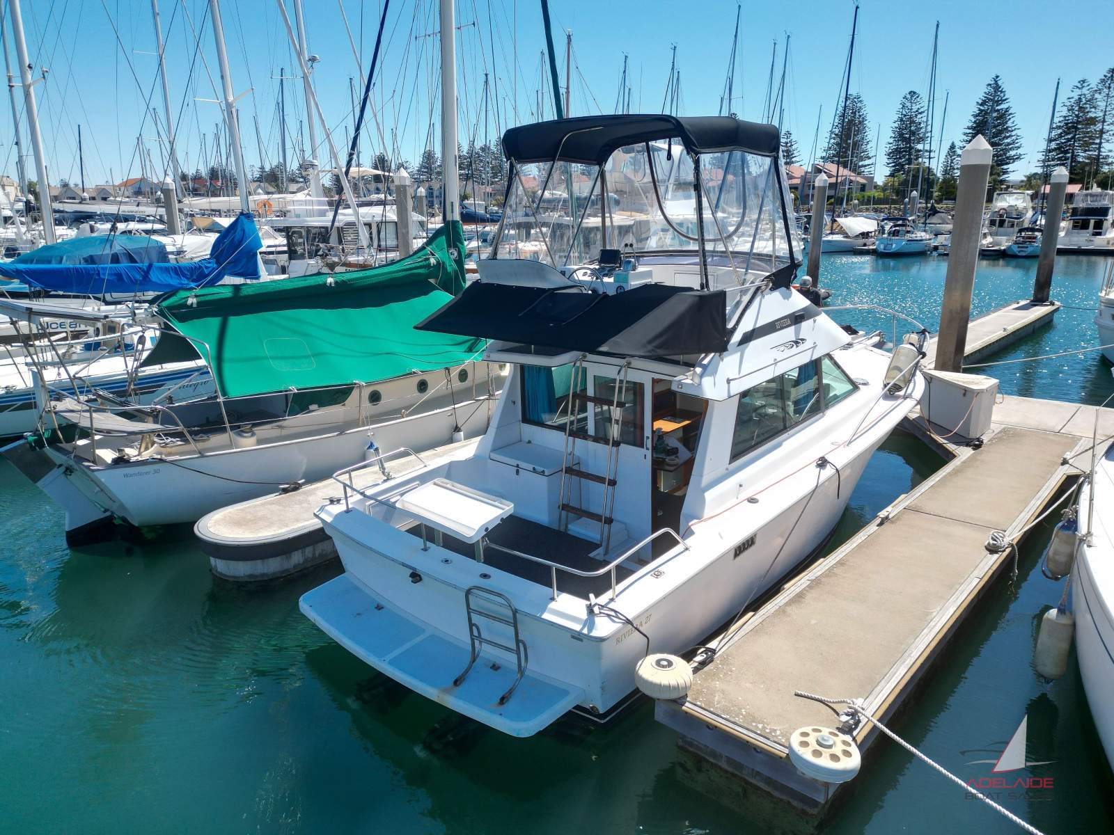 Riviera 27 Flybridge