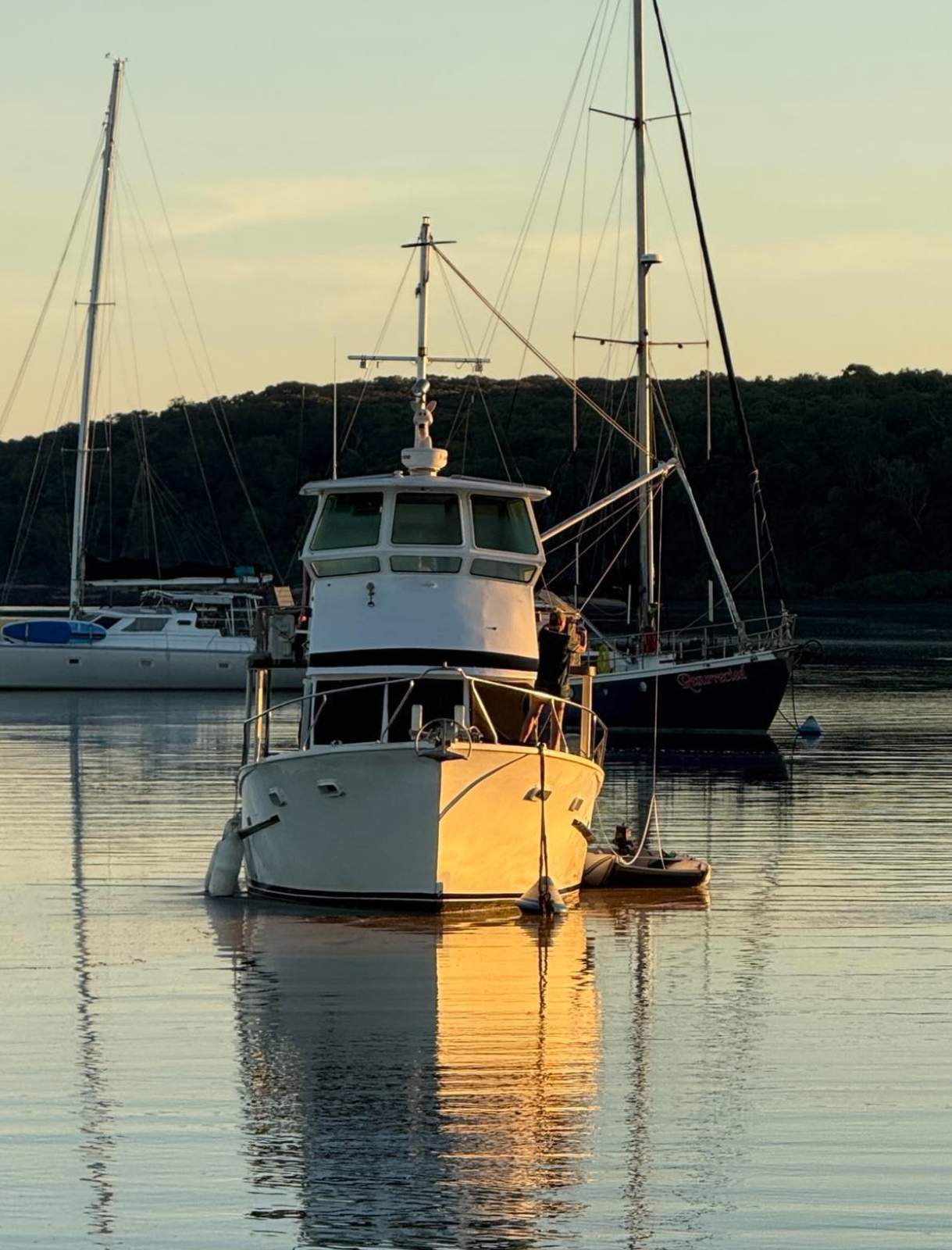 Roberts 42 Flybridge Cruiser