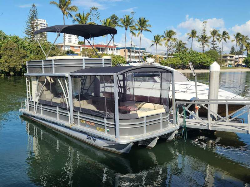 Sun Tracker XL 3010 Twin Level