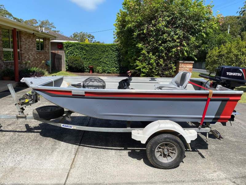 Savage 320 Hawk 9.8 HP 2 X stroke Tohatsu