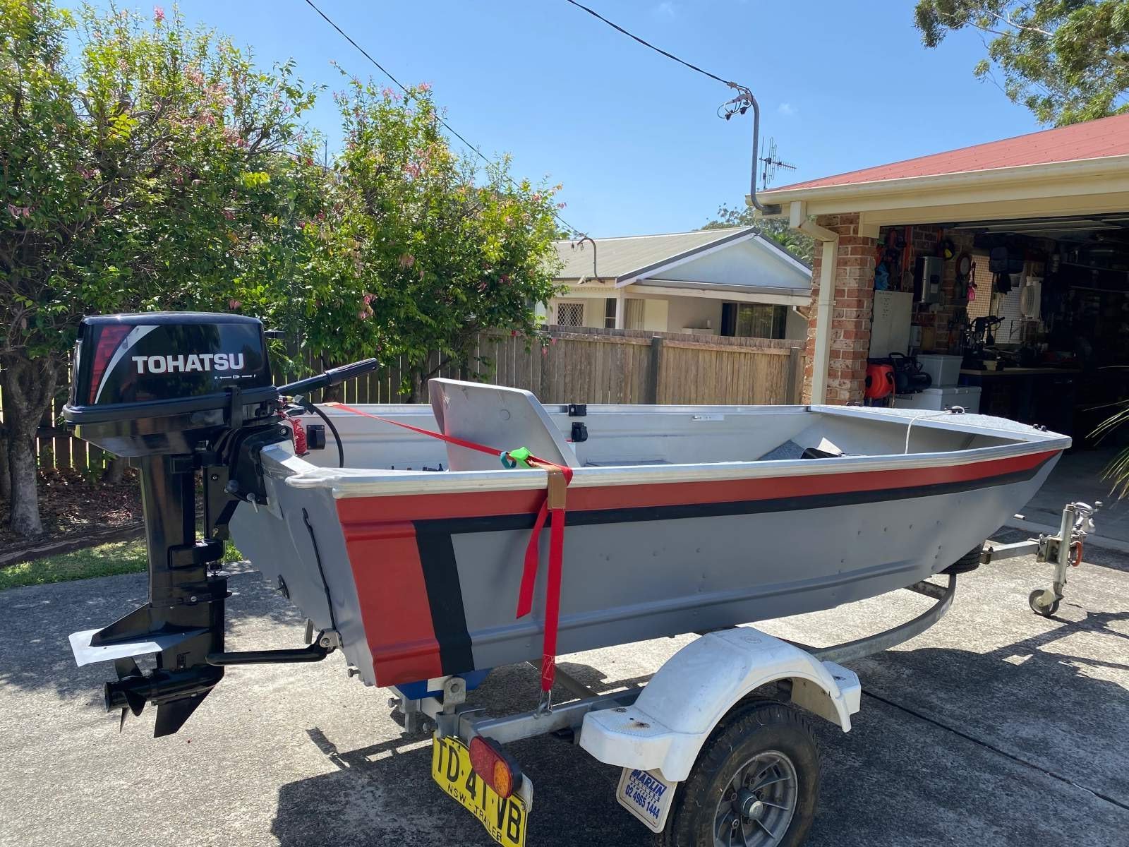 Savage 320 Hawk 9.8 HP 2 X stroke Tohatsu