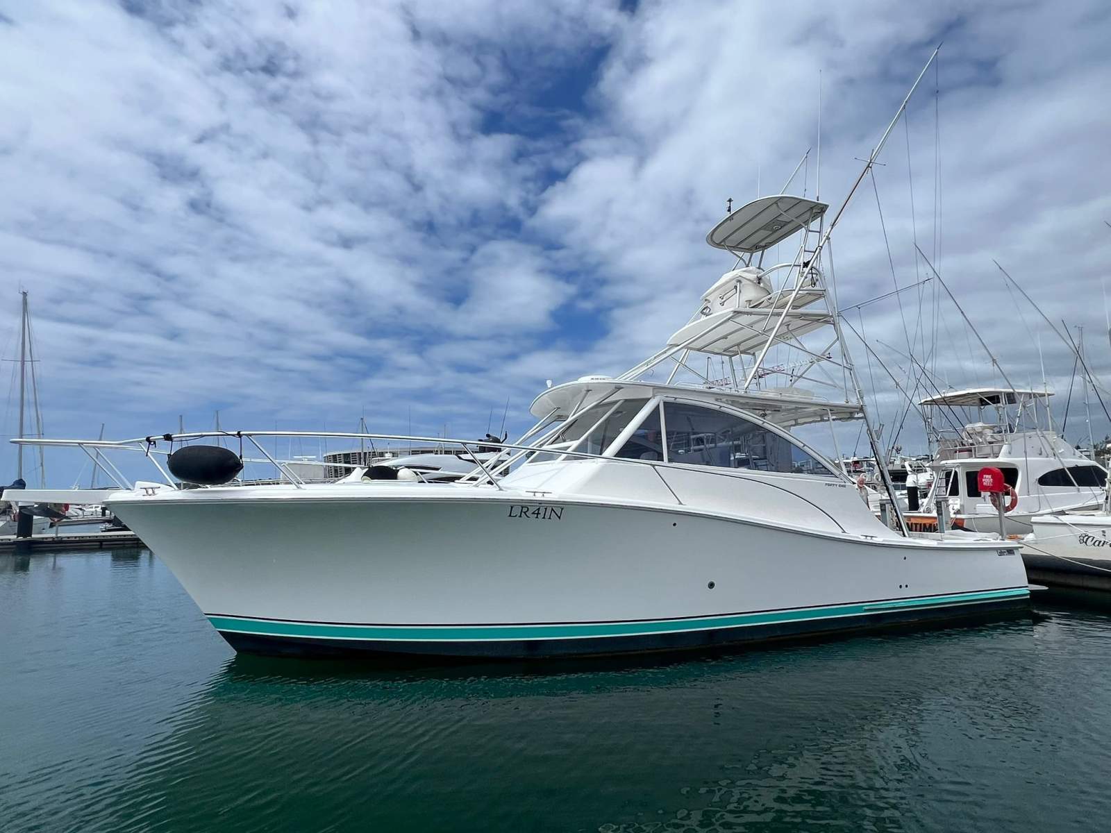 Luhrs 41 Express