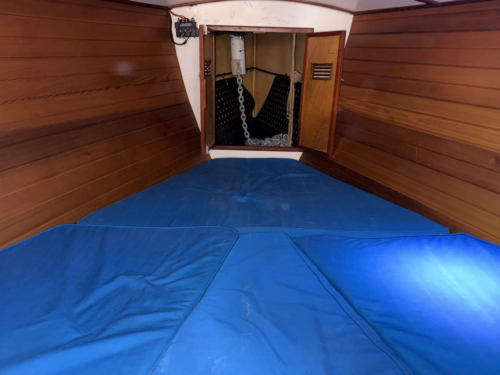 Adams 40 Custom Design Wind Shadow &ndash; Blue Water cruising yacht