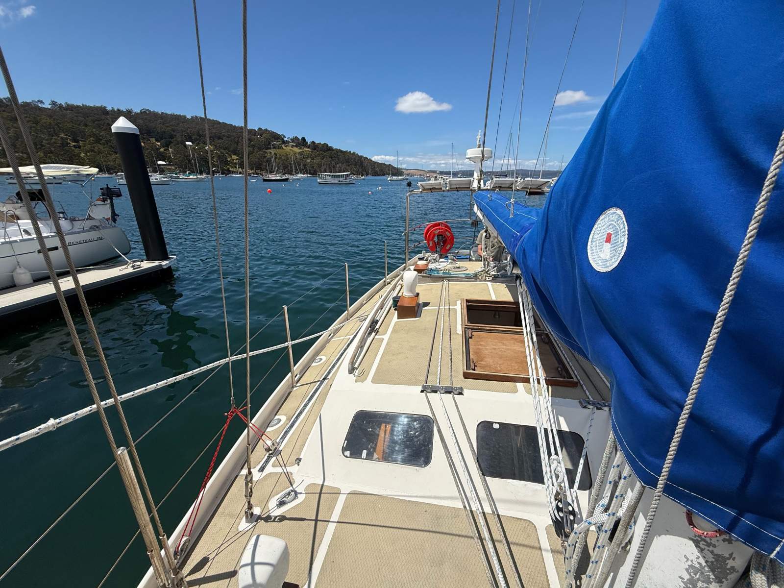 Adams 40 Custom Design Wind Shadow &ndash; Blue Water cruising yacht