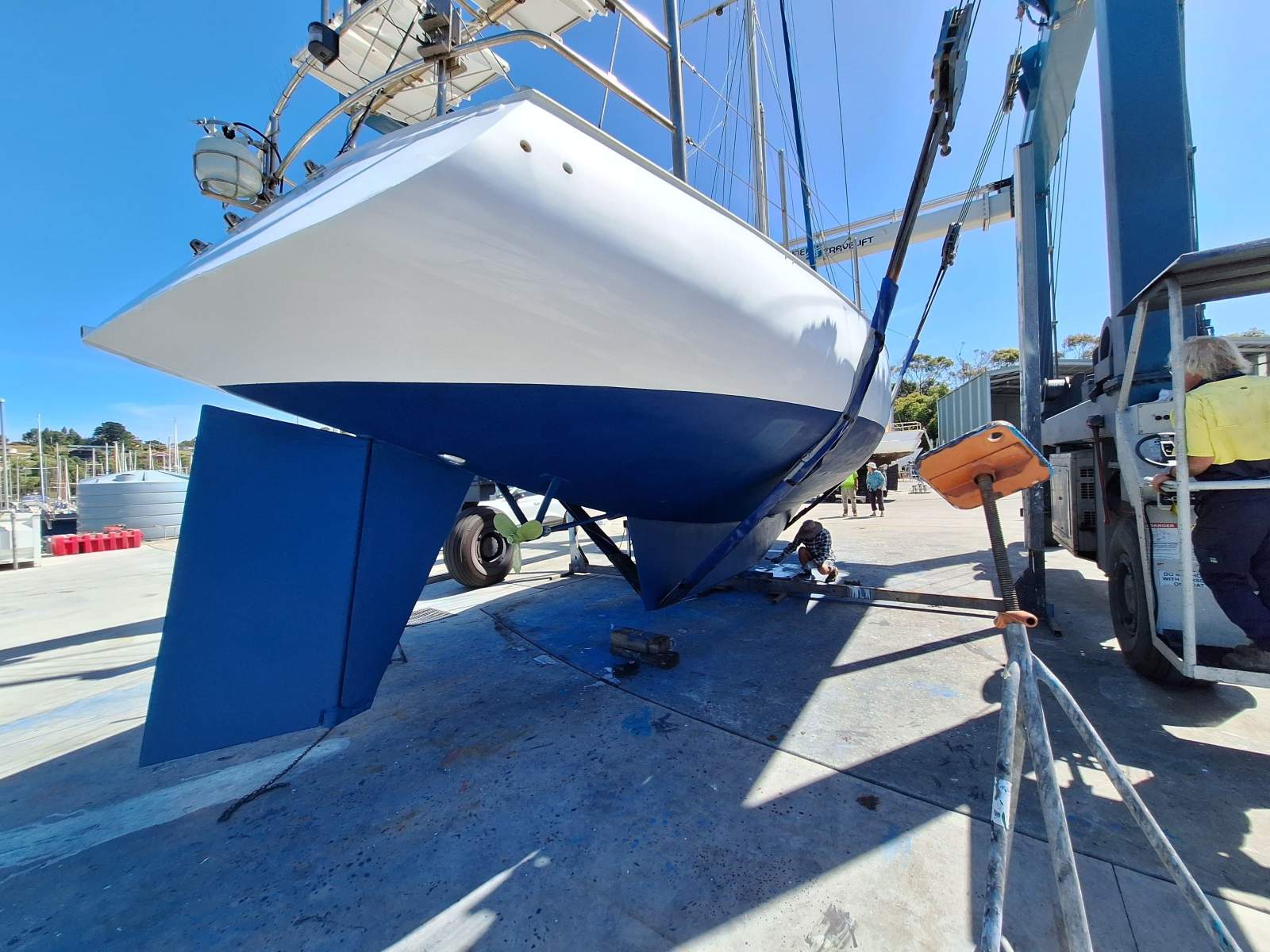 Adams 40 Custom Design Wind Shadow &ndash; Blue Water cruising yacht