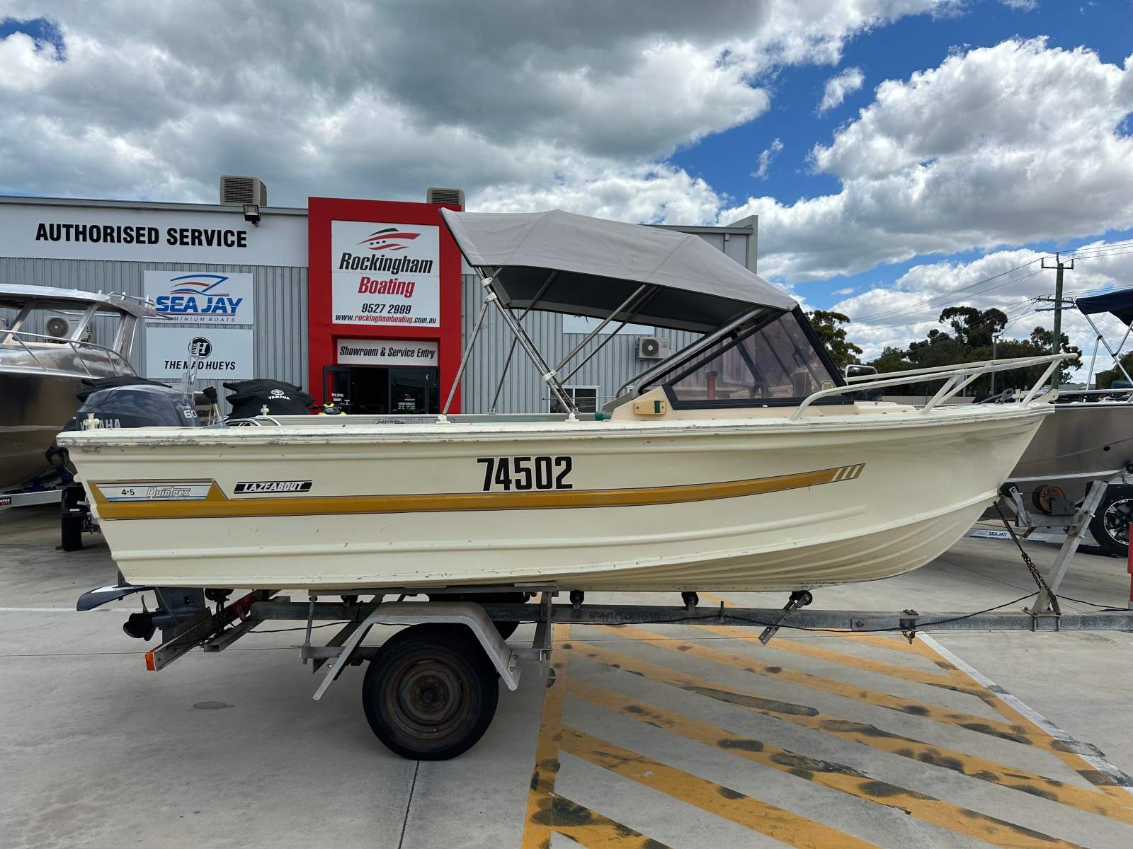 Quintrex 450 Lazeabout