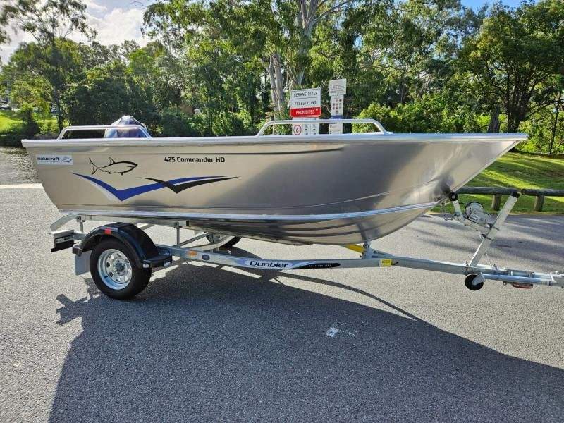 Makocraft 425 Commander HD Open 2025 Makocraft 425 Commander HD Open BMT 40hp