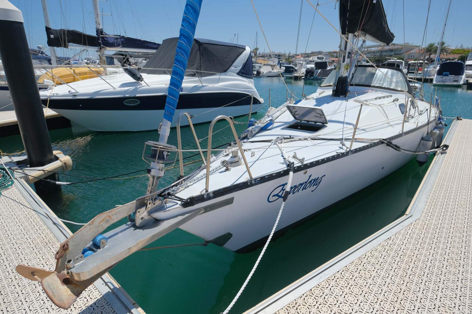 Adams 40CC ~ Highly regarded offshore design