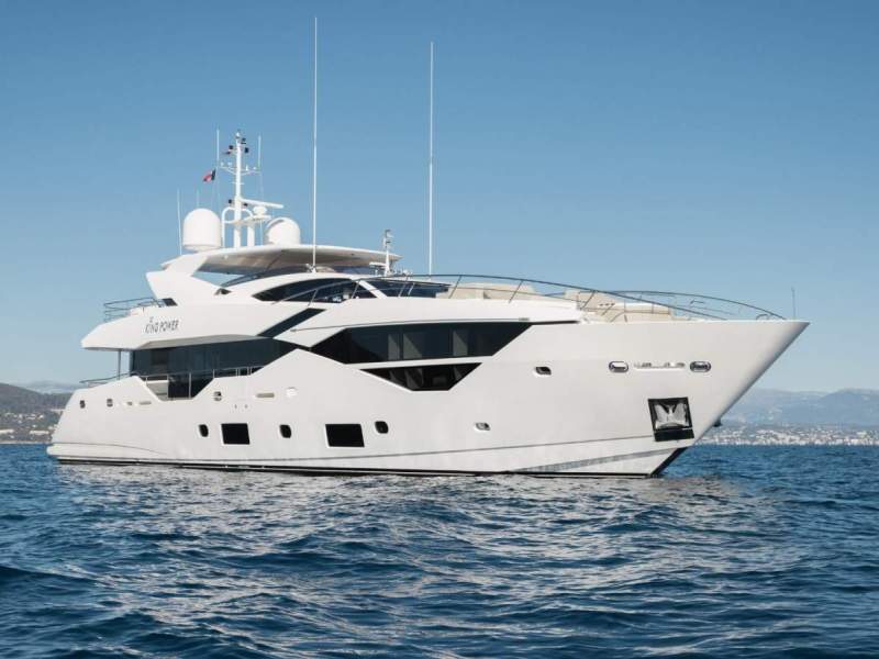 Sunseeker 116 Super Yacht ~1,000 engine hours | Never chartered