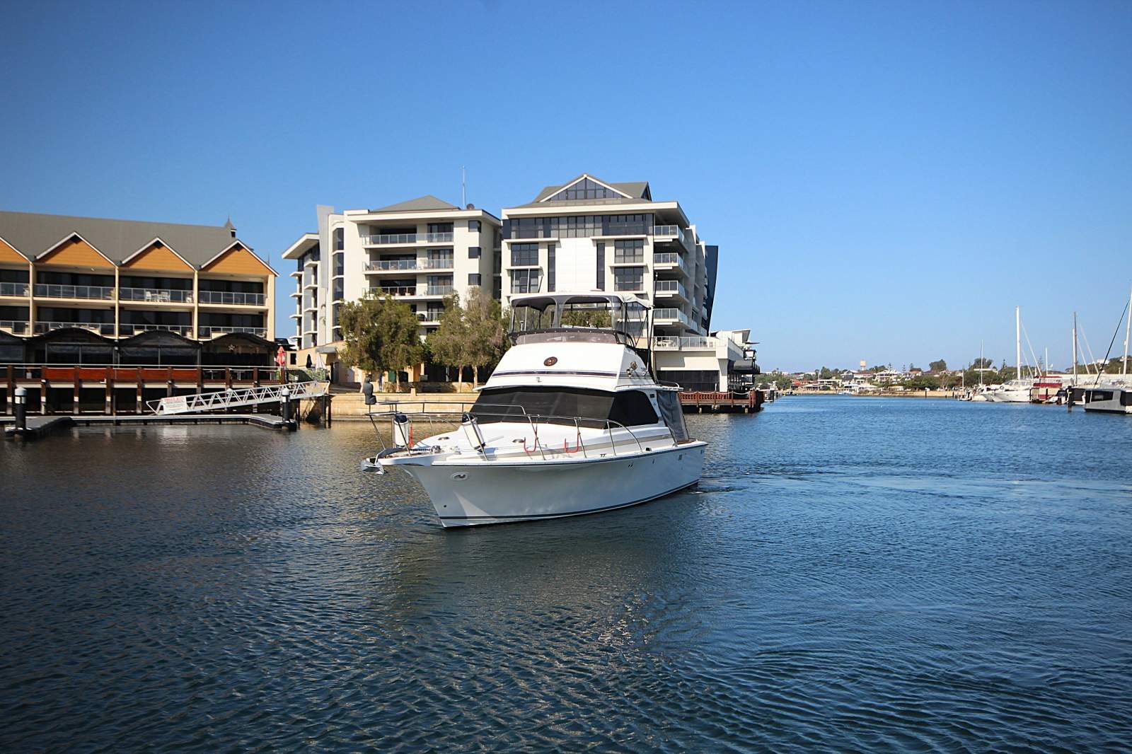 Bertram 35 Flybridge *** ROTTO HERE WE COME *** $ 85,900 ***