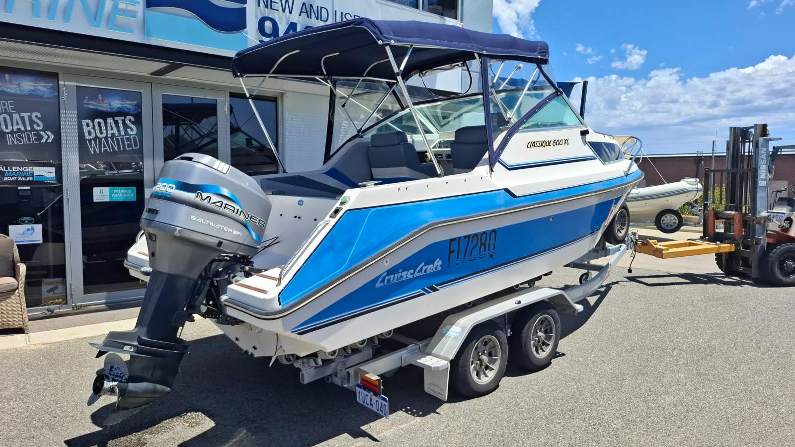 CruiseCraft Classique 600XL with 200HP Mariner 2 Stroke