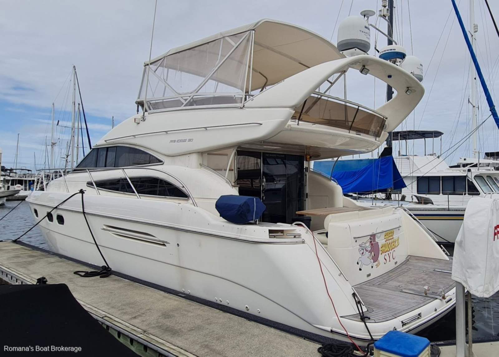 Freehold Marina Berth Hope Island