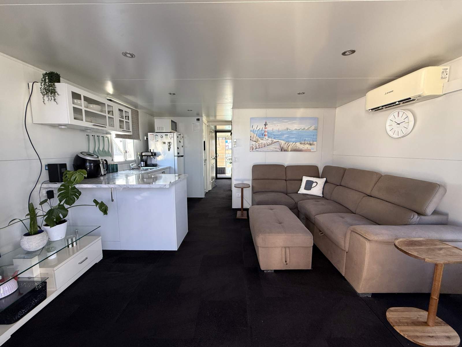 Custom 12m Houseboat - Your Floating Holiday Home!